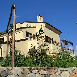 Oda ve Kahvaltı Joie De Vivre, Calice Ligure
